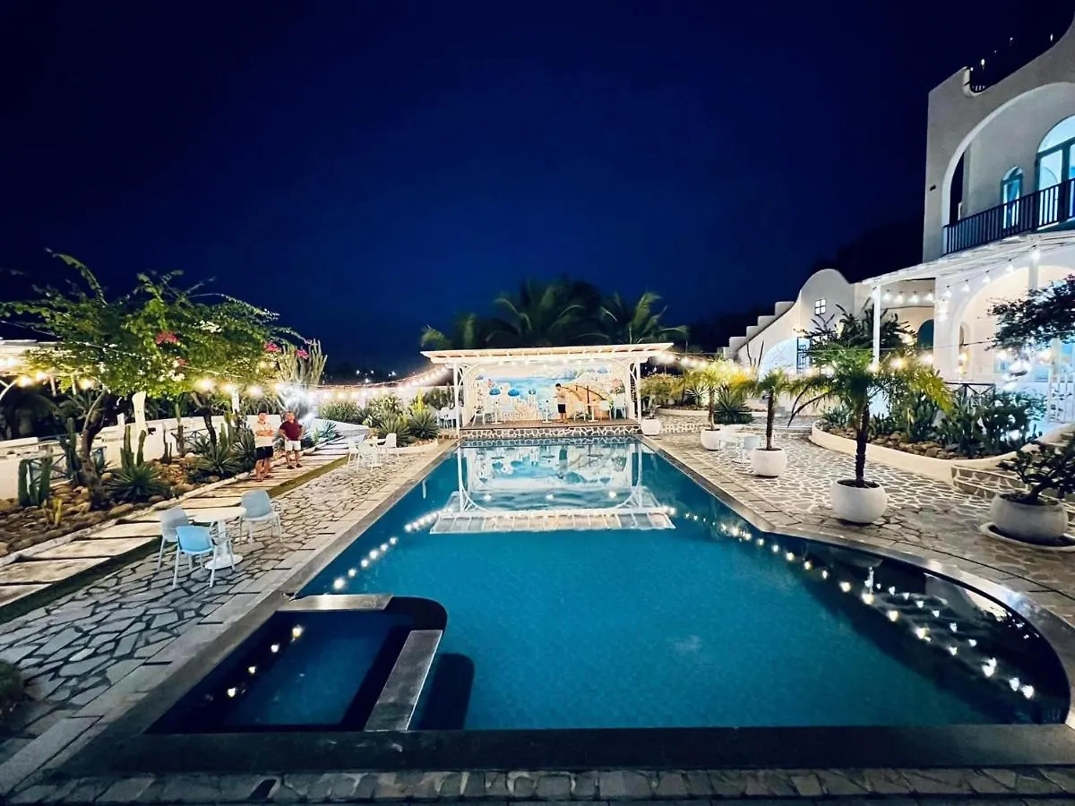 Santorini Villa Cam Ranh 3*,  Vietnam