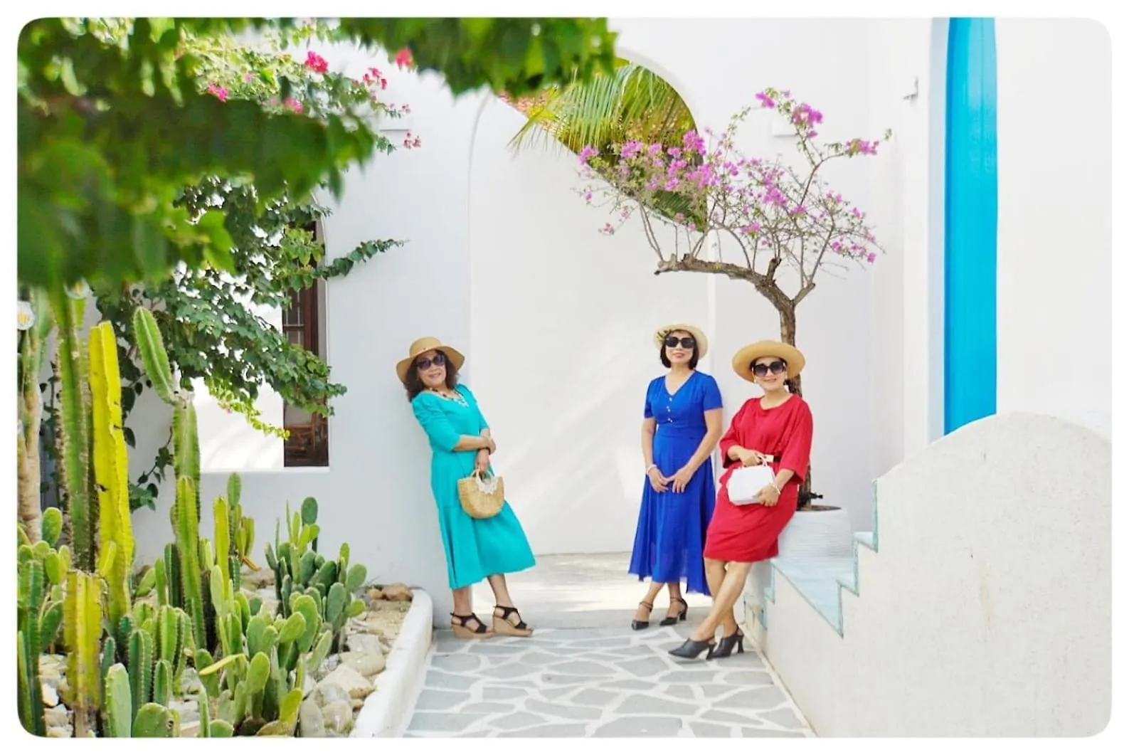 *** Hotel Santorini Villa Cam Ranh Vietnam