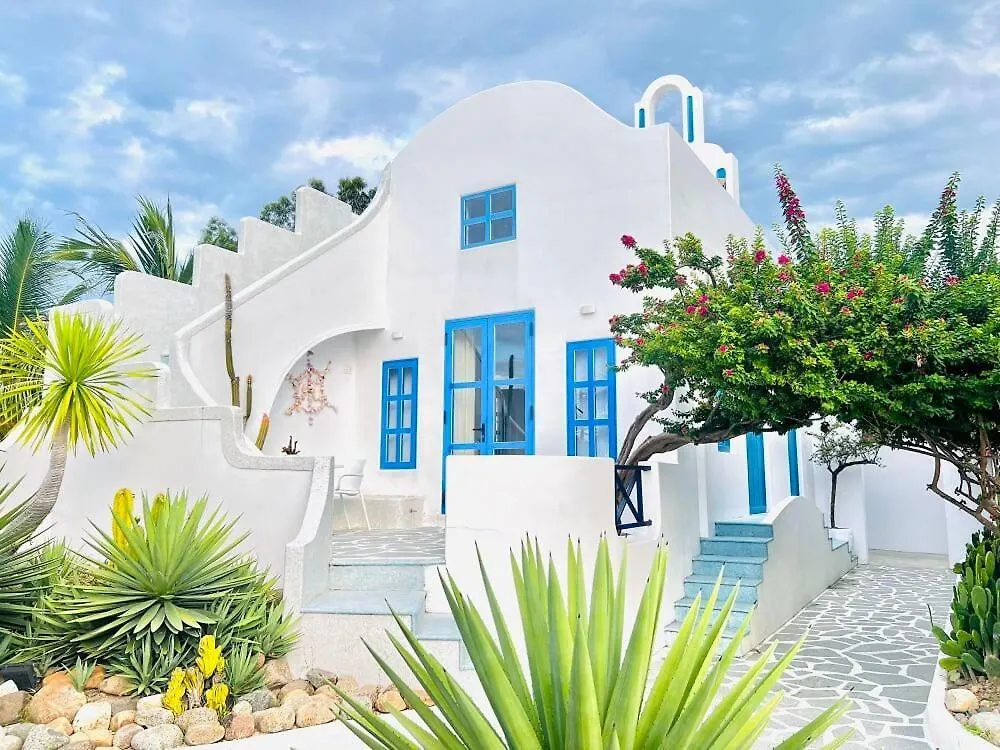 *** Hotel Santorini Villa Cam Ranh Vietnam