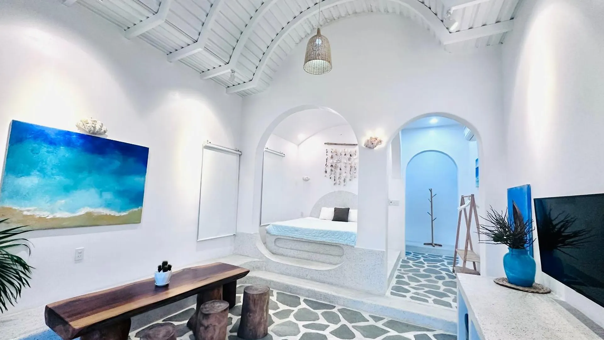 Santorini Villa Cam Ranh