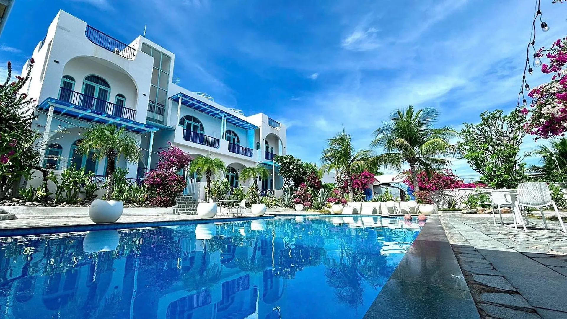 Santorini Villa Cam Ranh 3*,  Vietnam